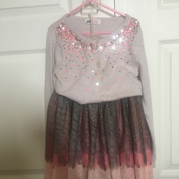 Girls Sequenced Cardigan & Skirt *like new* - Picture 1 of 3